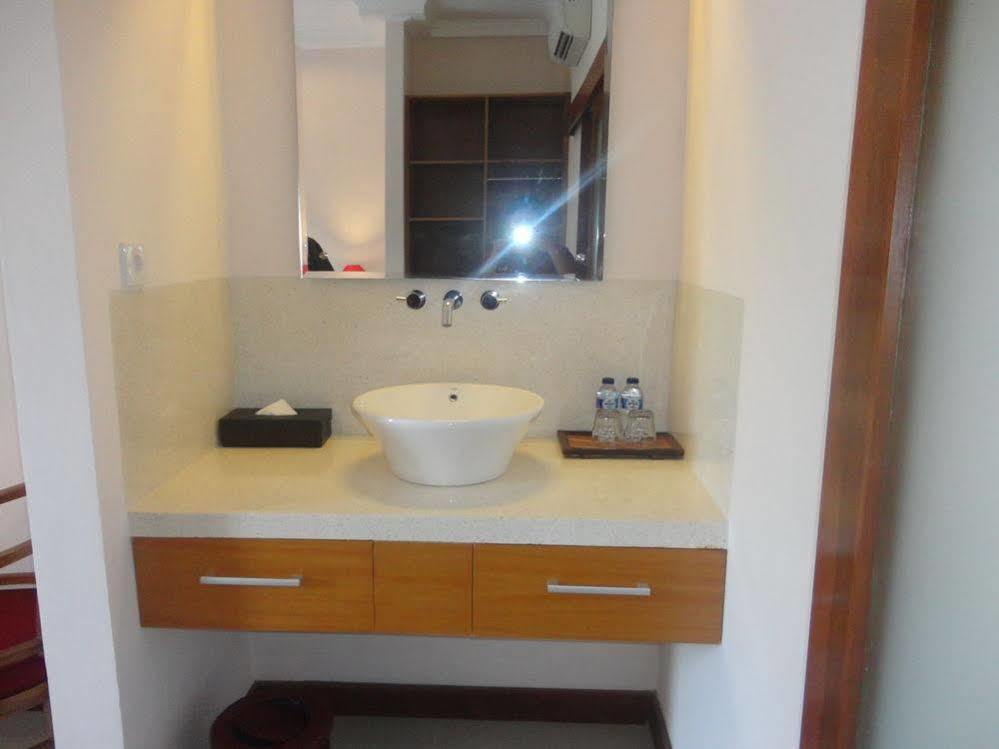 Md Guesthouse By Best Deals Asia Hospitality เซมินยัค ภายนอก รูปภาพ